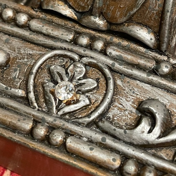 Vintage Crown By The Bombay Company Canada (2006) King Queen Princess - Picture 4 of 7